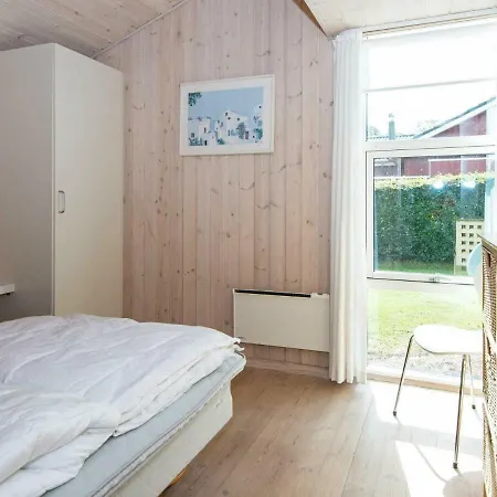 4 Star Holiday In * Sjolund
